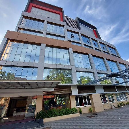 Hotel Sree Gokulam Apartments Guruvāyūr Extérieur photo