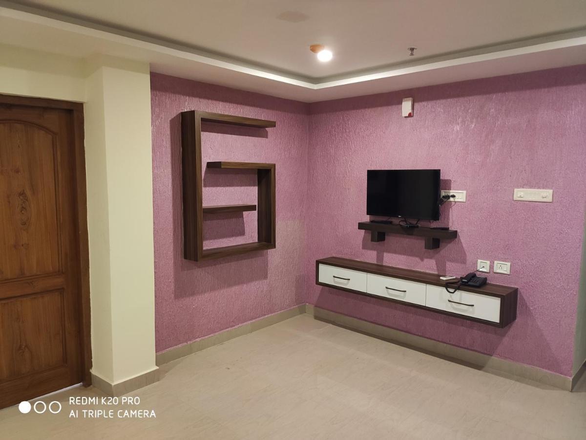 Hotel Sree Gokulam Apartments Guruvāyūr Extérieur photo